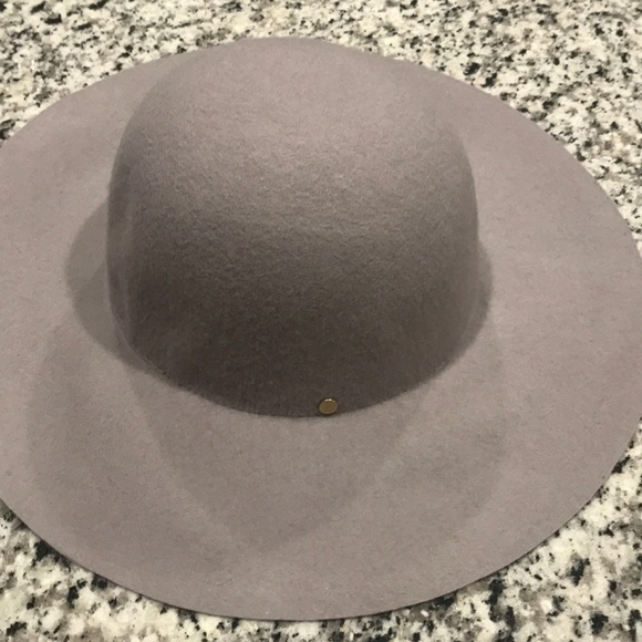 HAT - Picture 3 of 5